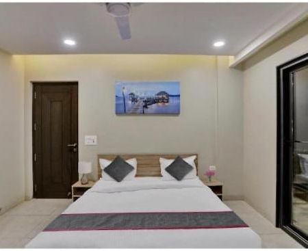 Vibe Hotel Noida Kültér fotó