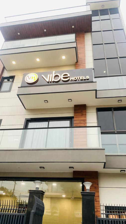 Vibe Hotel Noida Kültér fotó