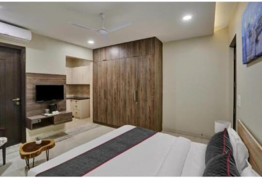 Vibe Hotel Noida Kültér fotó